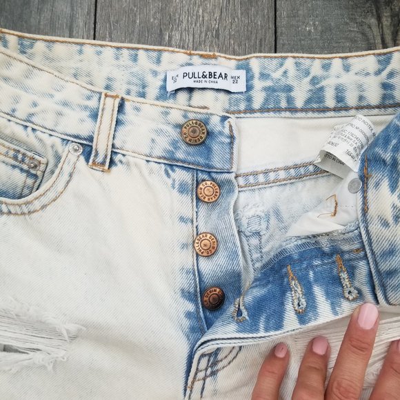 Pull & Bear High Rise Jean shorts - Picture 4 of 5